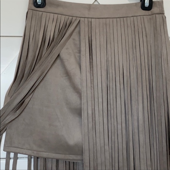 BB Dakota fringe suede skirt 0 - Picture 7 of 7